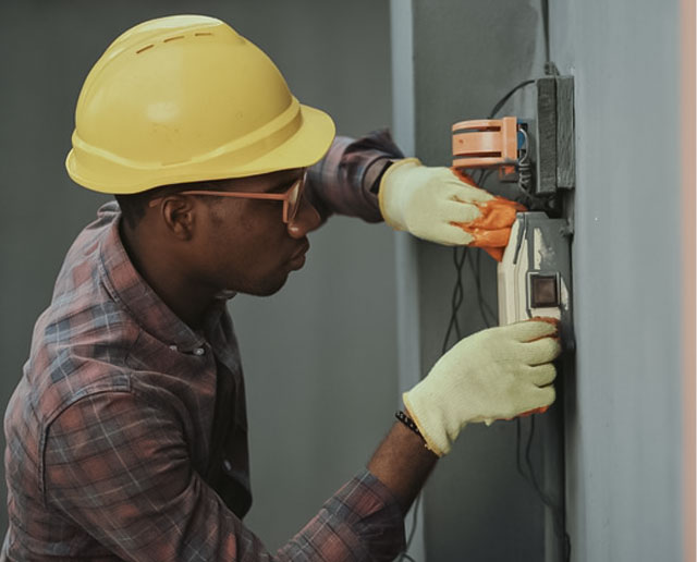 eletricista carlos silva